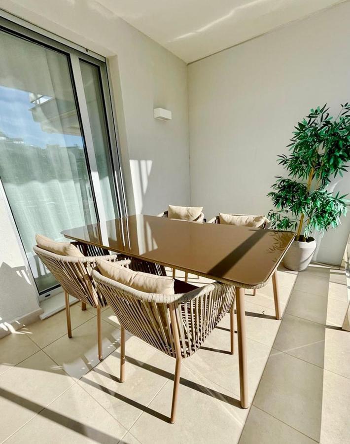 Marina Real 82 By Homeprive Dénia Eksteriør billede